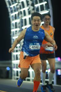 BIB: 201, 42142
                            <button type="button" onclick="openModal(21143654)" class="btn btn-primary btn-sm float-right btn-popup" data-toggle="modal" data-target=".modal-high-quality">
                        <i class="fas fa-shopping-cart"></i> Add to Cart
                    </button>
                                            <button type="button" onclick="isThisMe(21143654, true)" class="btn btn-success btn-sm float-right btn-popup btn-isme hidden" data-toggle="tooltip" data-placement="bottom" title="นี่คือรูปของคุณใช่ไหม คลิกที่นี่เพื่อเอาเข้าอัลบั้ม">
                        <i class="fas fa-plus"></i> Add to album
                    </button>
                    <button type="button" onclick="isThisMe(21143654, false)" class="btn btn-warning btn-sm float-right btn-popup btn-isnotme hidden">
                        <i class="fas fa-ban"></i> Remove from album
                    </button>